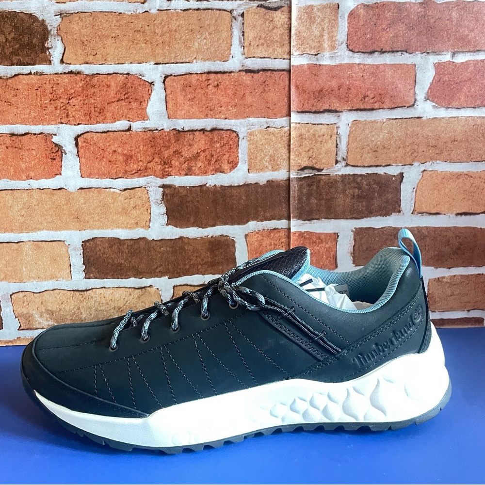 Timberland Men's Solar Wave Low Nubuck Sneakers